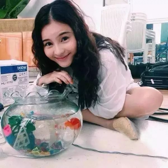 2025流行卷发造型 多款好看的卷发图片欣赏