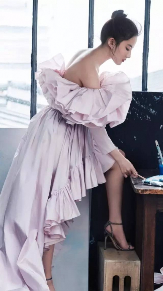 2025显脸瘦的发型女生 这几款发型显瘦美翻天
