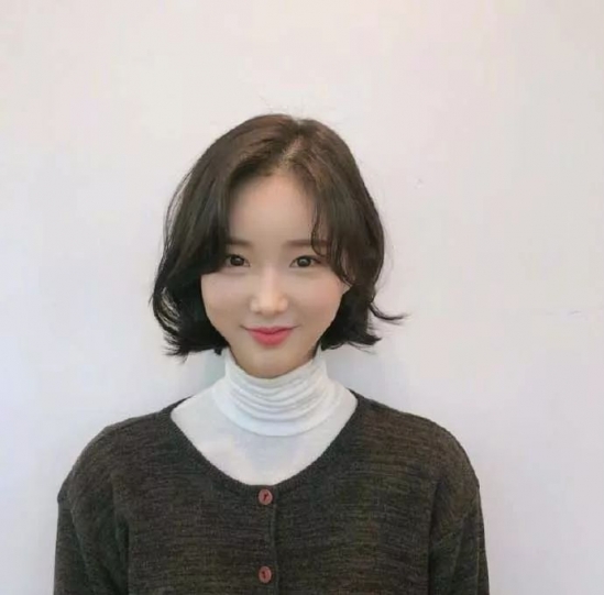 2025气质短发女 这几款女生短发最有气质