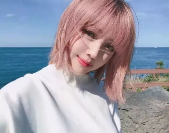 2024显白洋气的发型 几款好看超显白发色推荐