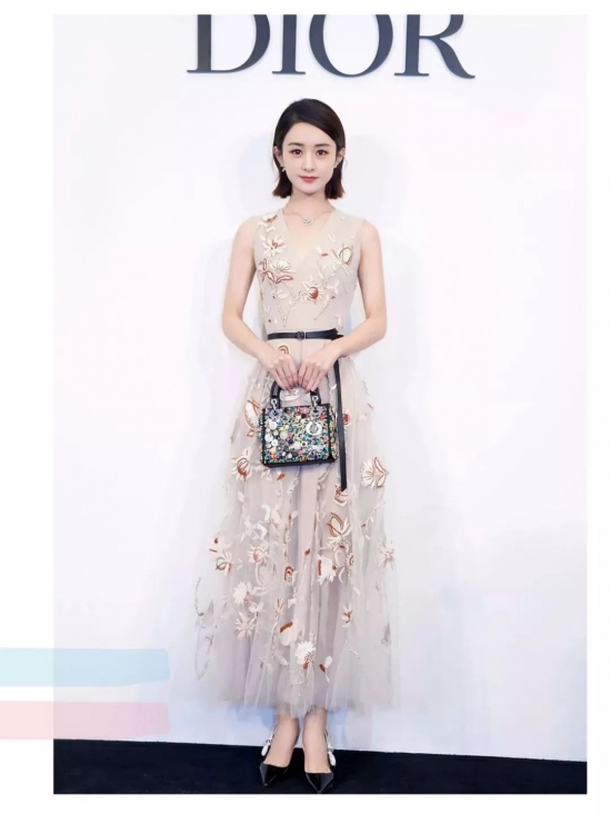 2025发型流行趋势女 短发绝对最为时髦