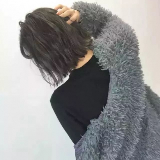 2024年流行什么发色 低调冷色感要兴起了