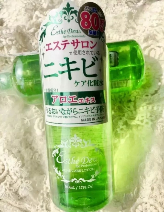 毛孔大用什么护肤品好 这些面膜化妆水了解下