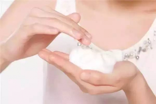 皮肤怎么可以变好 睡前别忘了这几个事情