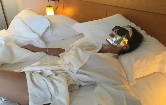 雅诗兰黛密集修护肌透面膜价格 钢铁侠面膜性价比如何