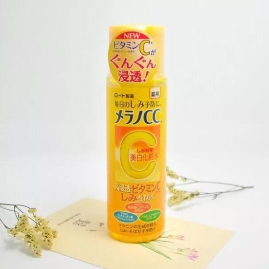 爽肤水哪个牌子好 颜值内在并存的爽肤水们
