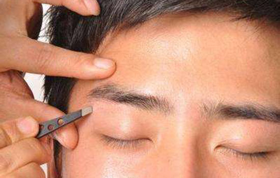 男士修一次眉多少钱 男士修眉到什么店修