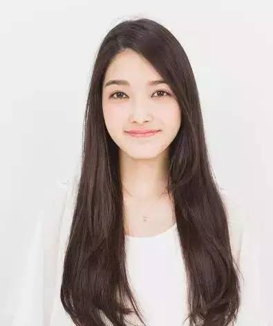 扎发教程步骤图解 女人怎么扎头发简单好看