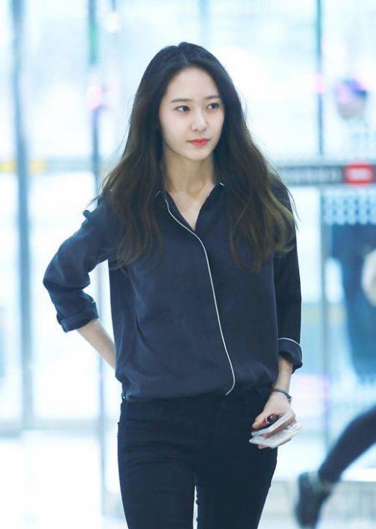 2024女生流行发色 这几款发色超显肤白