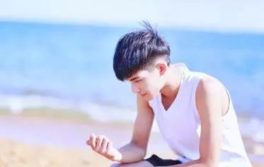 男生夏天适合剪什么发型 送上十款高颜值发型