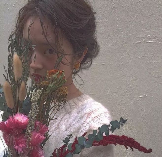 2025最显白的头发颜色 染对发色土妞变仙女