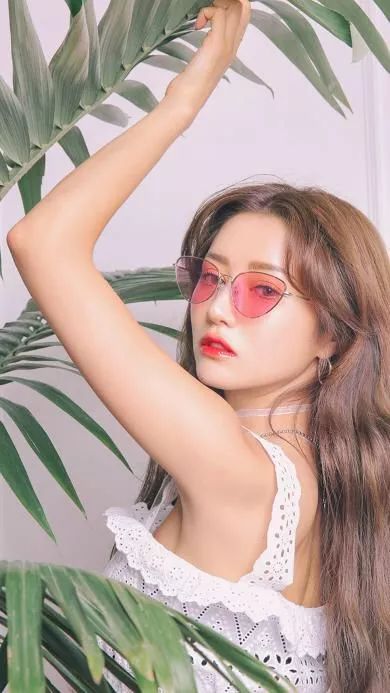2025最显白的头发颜色 染对发色土妞变仙女