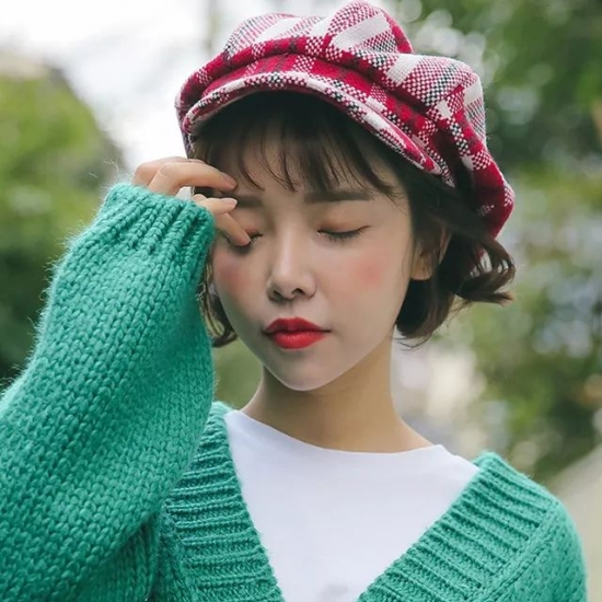 戴帽子发型怎么搭配 这样搭超显脸小