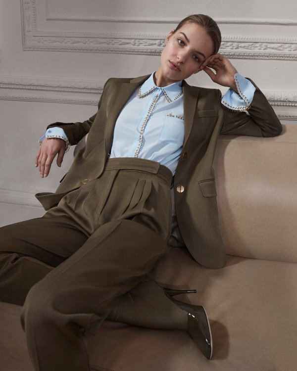 Burberry 2024服装品牌发布秀