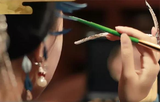 百雀羚宫廷套装里面有什么 美到极致的中国风