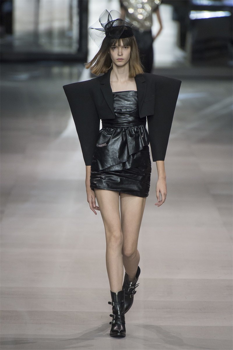 Celine 2024春夏时装秀 赛琳2024高级成衣秀