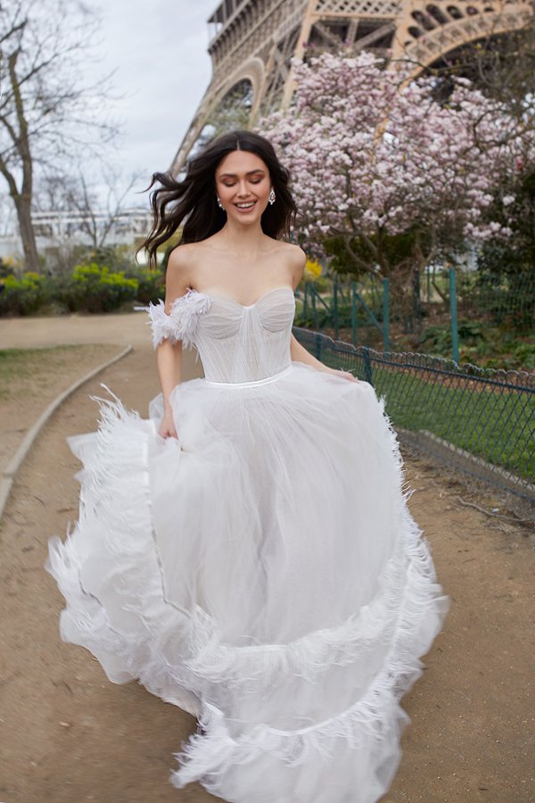 Julie Vino 2024婚纱礼服系列大片 品牌婚纱摄影组图欣赏