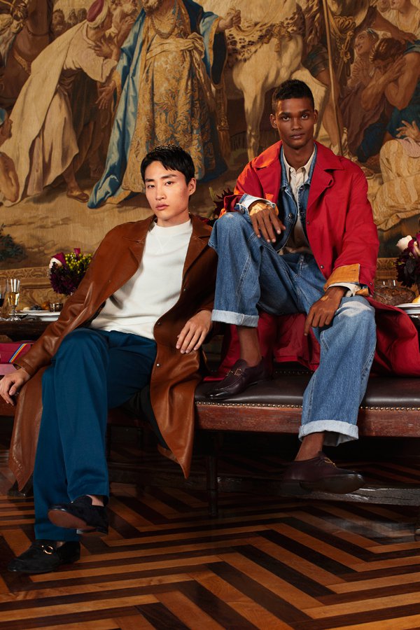 菲拉格慕(Ferragamo) 全新圣诞季：绮丽彩虹 缤纷假日 