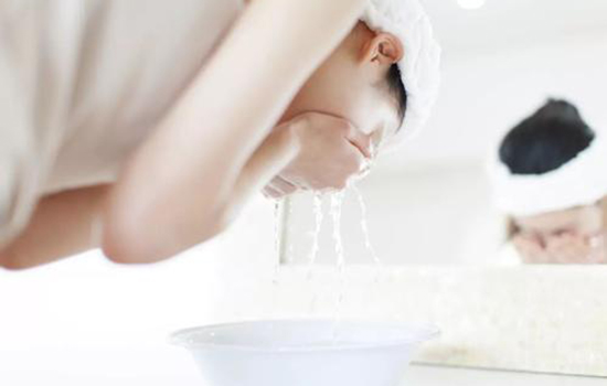 日本露露伦面膜用法 露露伦面膜使用方法