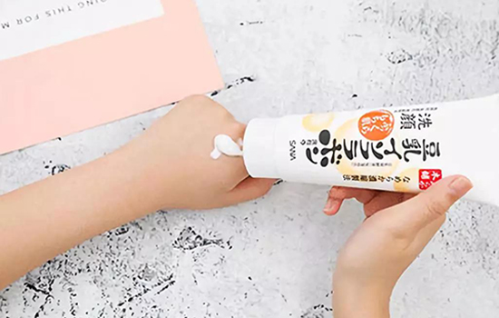SANA豆乳洗面奶是皂基 日本豆乳洗面奶是皂基
