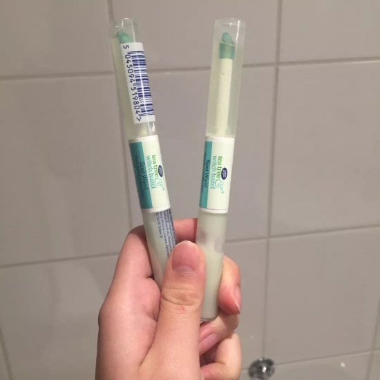 痘痘皮肤用什么护肤品