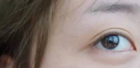 面试妆容和发型