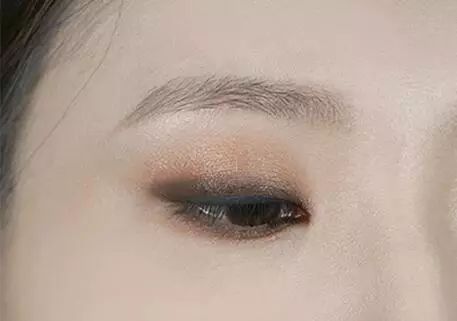 单眼皮怎么画眼妆