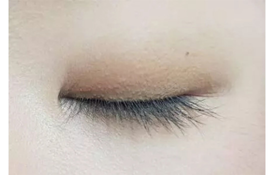 单眼皮眼妆的画法步骤图片 单眼皮眼影的画法步骤图
