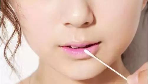 唇妆怎么画    教你几款百看不厌的唇妆