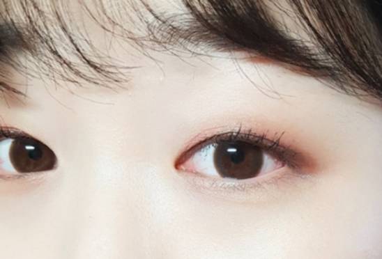 单眼皮桃花眼妆画法教程 单眼皮桃花眼妆画法技巧