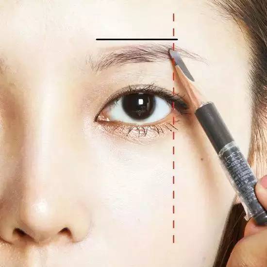 日常淡妆化妆步骤 日常淡妆怎么样化
