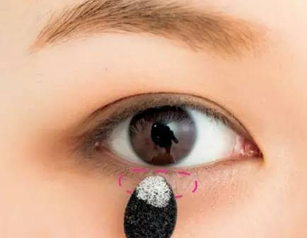 圆形眼线怎么画好看