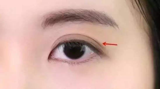 眼影的画法步骤图片