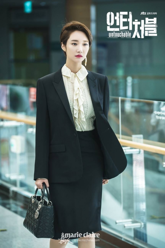 明星同款短发 女生短发发型图片