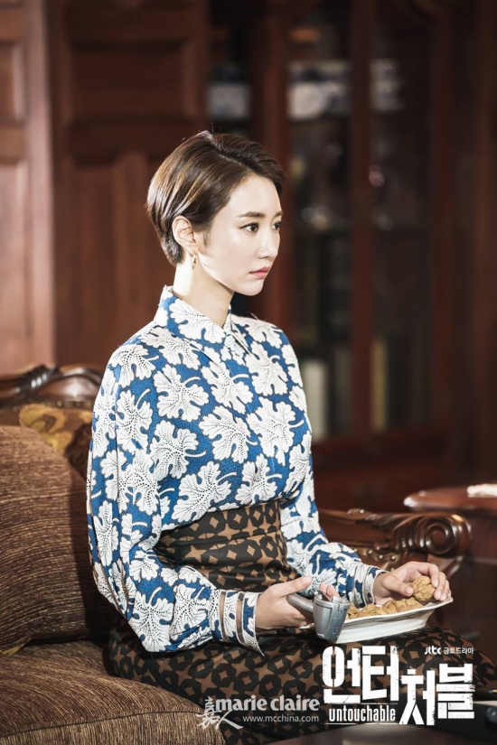 明星同款短发 女生短发发型图片