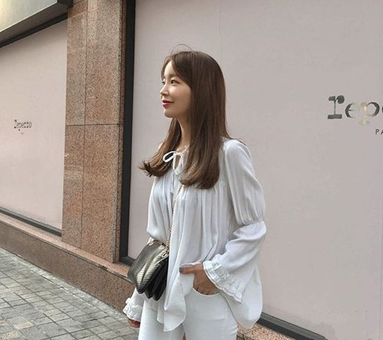 哪种颜色的头发显皮肤白 什么颜色的头发显得皮肤白