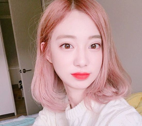 2025潮流发色 2025潮流发型女颜色