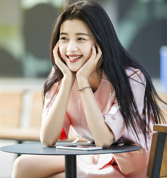 女生流行发型图片2025 女生流行的发型