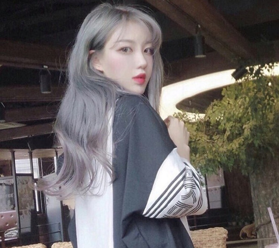 2025女生染什么颜色头发好看 女生染发大全图片