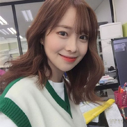 2025女生发型中长发 2025最新中长发型女