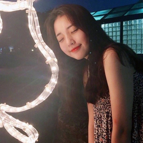 2025春季发型女图片 适合春天的发型