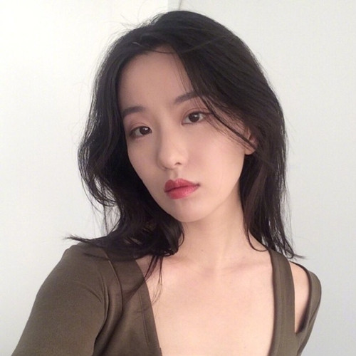 2025春季发型女图片 适合春天的发型