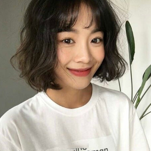 2025短卷发最新发型女 2025短卷发图片