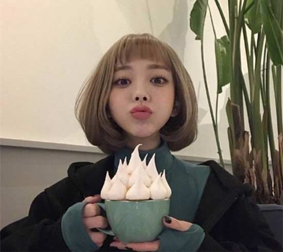 2025圆脸适合什么发型 2025圆脸适合的发型女
