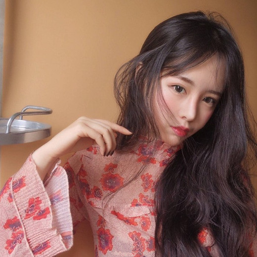 长发2025流行发型图片 2025长发最新发型女