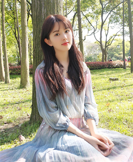 夏天发型女 2025夏天流行发型