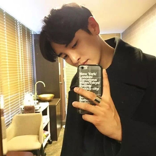 2025发型男 2025男生发型短发
