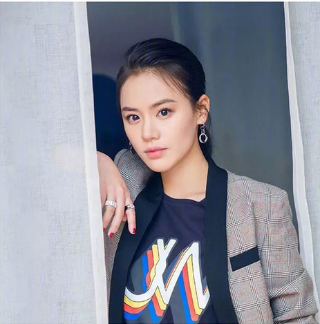 2025夏季女发型 2025夏天流行发型