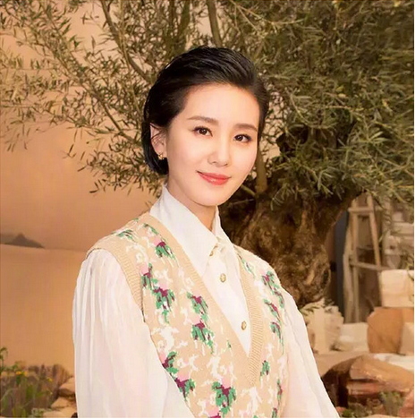 2025夏季女发型 2025夏天流行发型