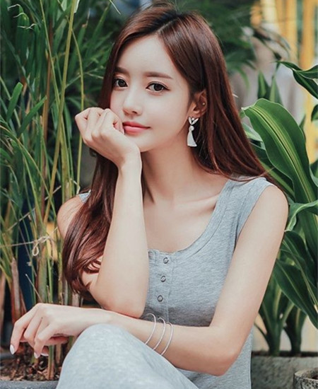 夏季中长发发型 2025夏季发型女